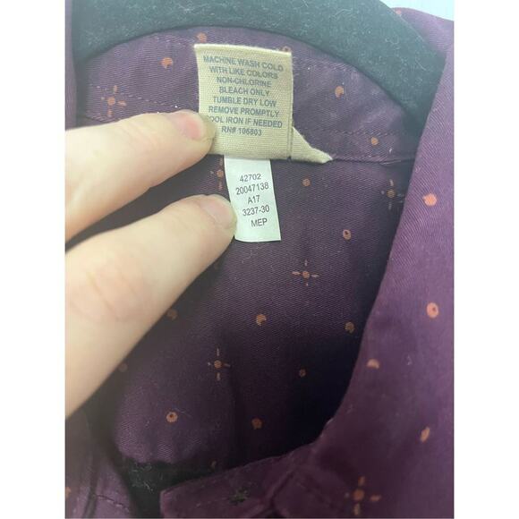 Duluth Trading Co. Purple Button Up Women’s M - Picture 7 of 8